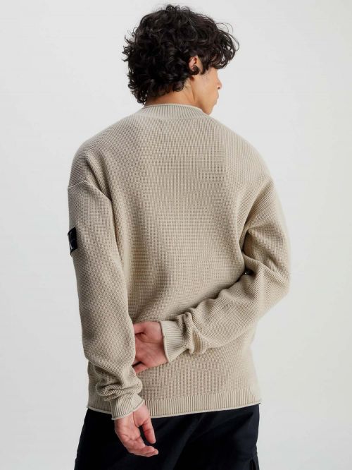 CALVIN KLEIN JEANS BADGE RELAXED SWEATER - ΠΛΕΚΤΑ στο kalimeratzis.com 